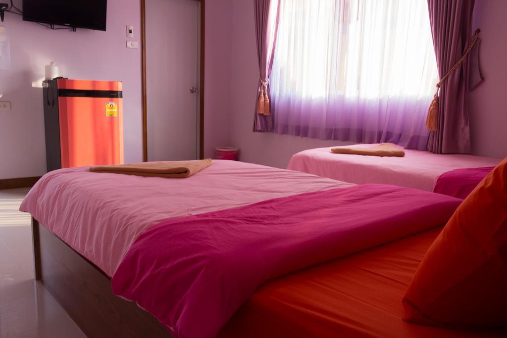 Rak Ban Kerd House Hotel Szicsang-sziget Szoba fotó